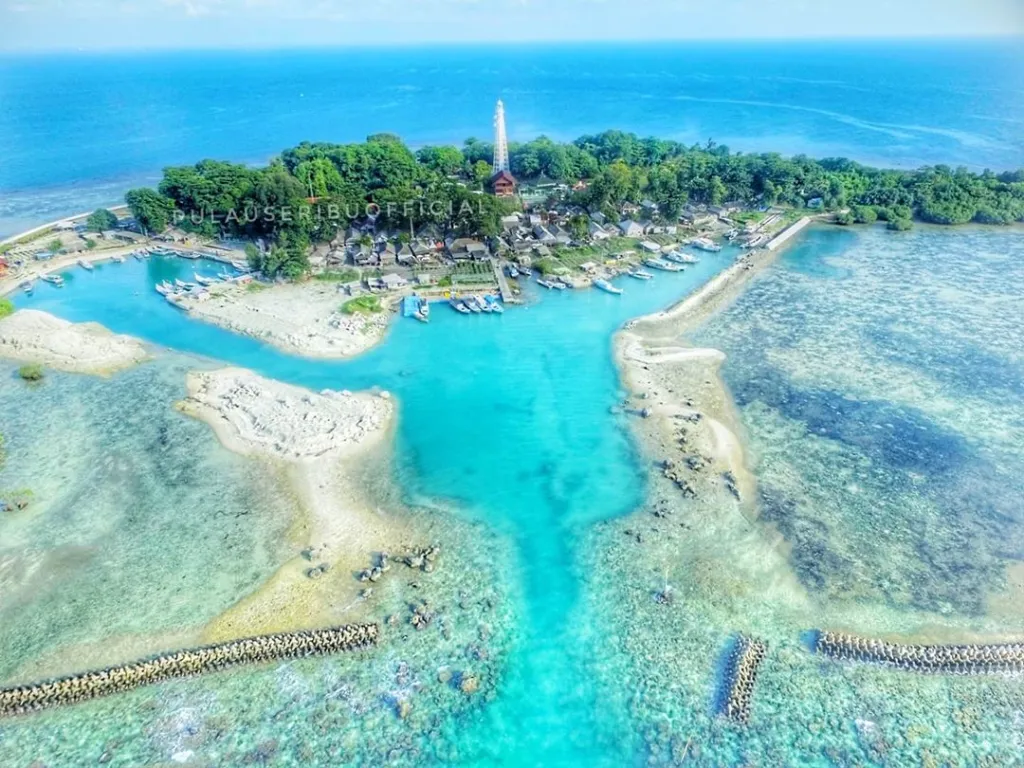 Destinasi Wisata Jakarta Pusat dengan Pemandangan Luar Biasa Island Hopping